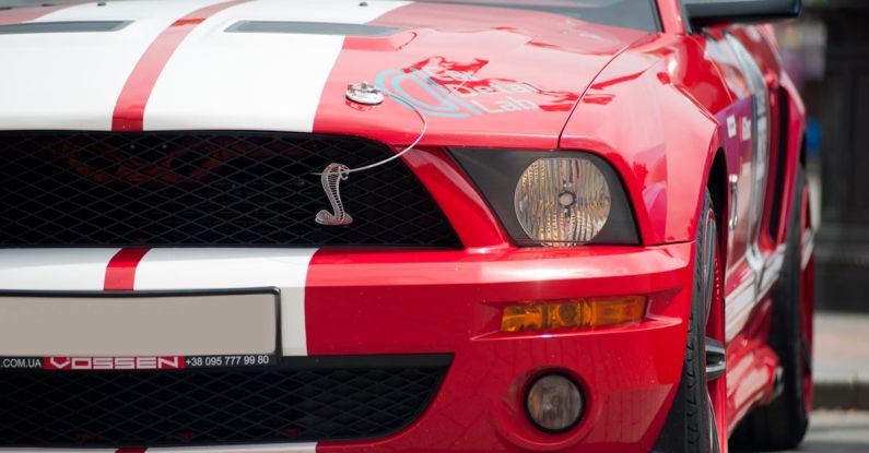 Mustang Auto - Photo Of Red And White Ford Shelby